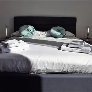 https://accomodations-stazione-centrale.italymilanhotels.net
